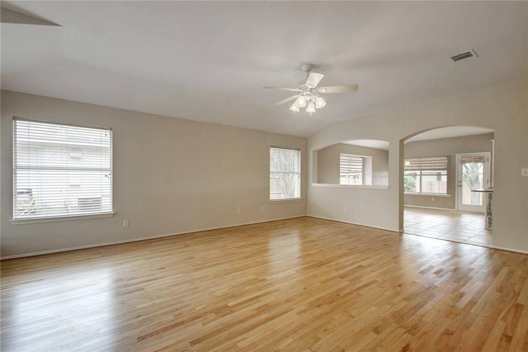 1415 Coral Cay LN, Round Rock, TX 78664