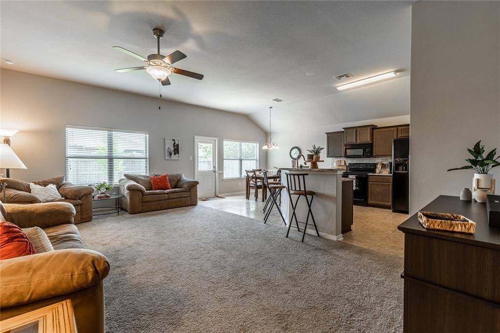 8125 Bridgepointe DR, Temple, TX 76502