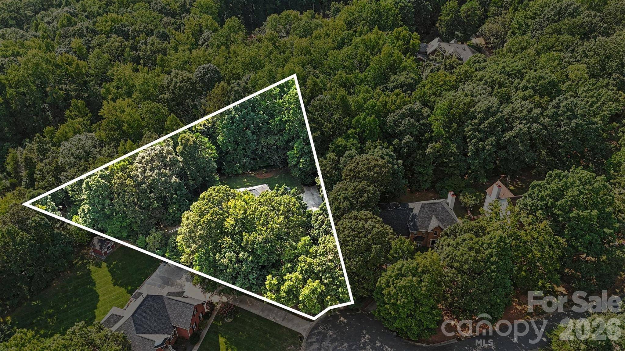 8805 Crosstimbers DR, Charlotte, NC 28215