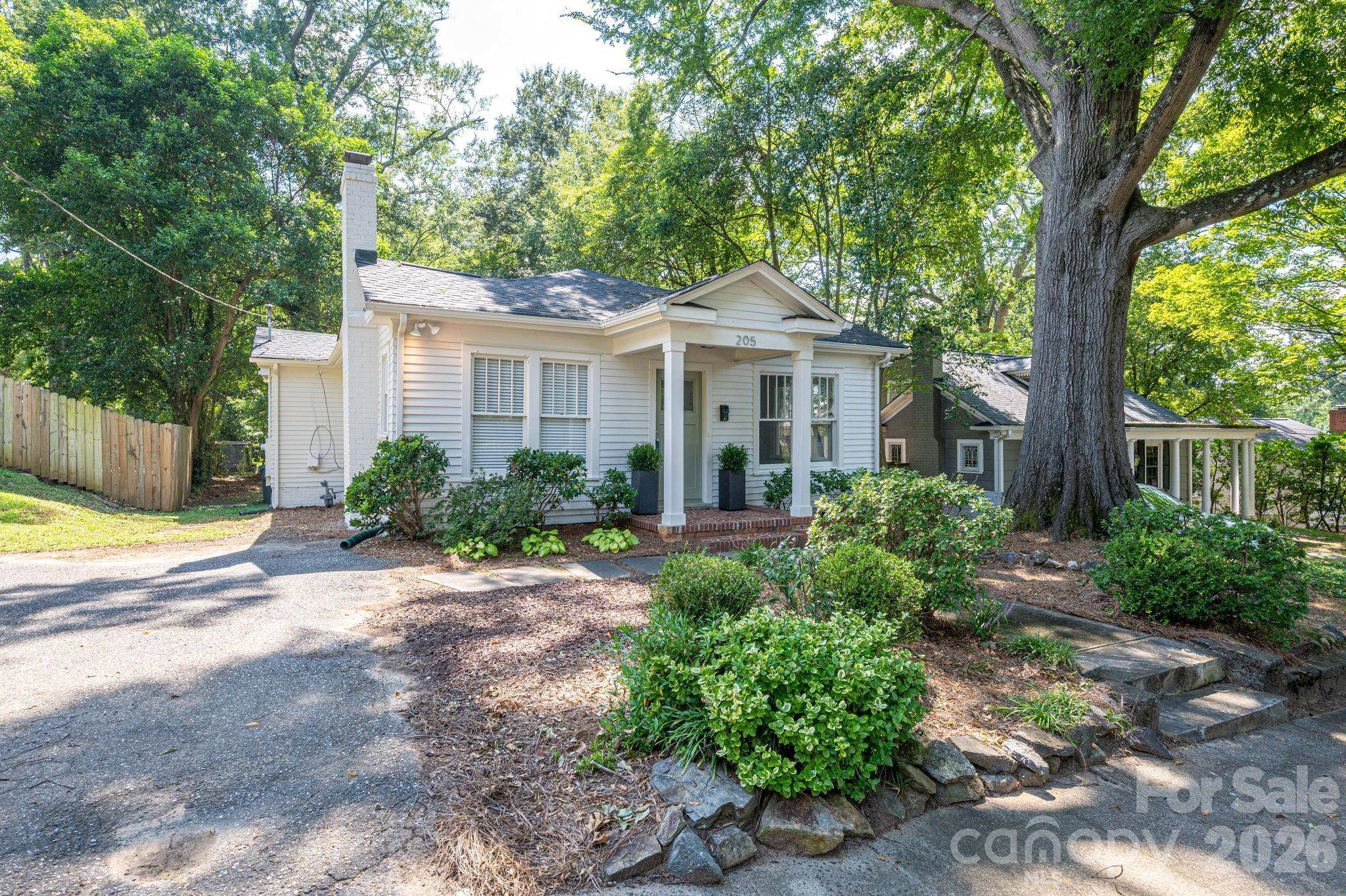 205 W Sixth AVE, Gastonia, NC 28052