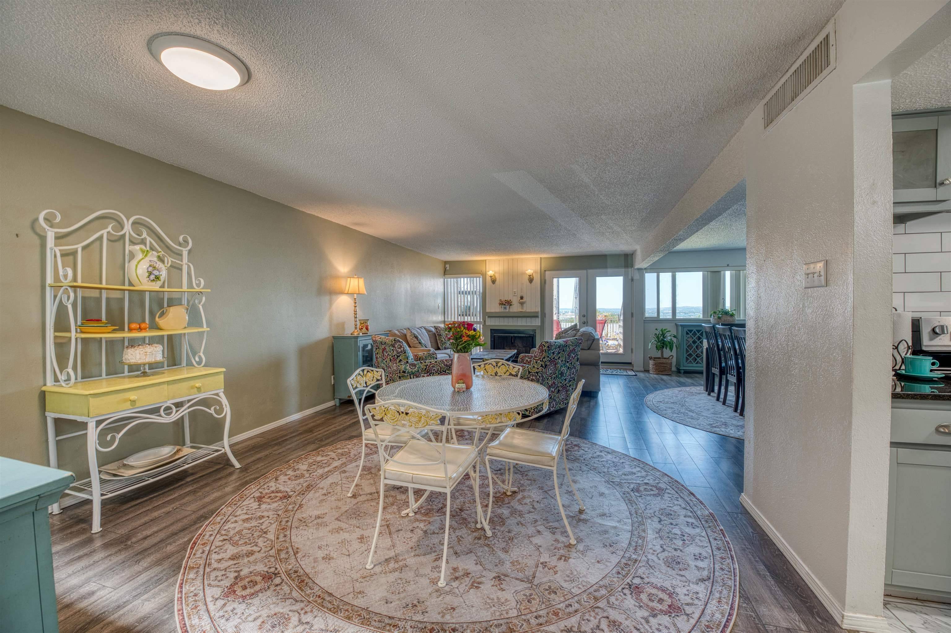 306 Out Yonder, Horseshoe Bay, TX 78657-0000