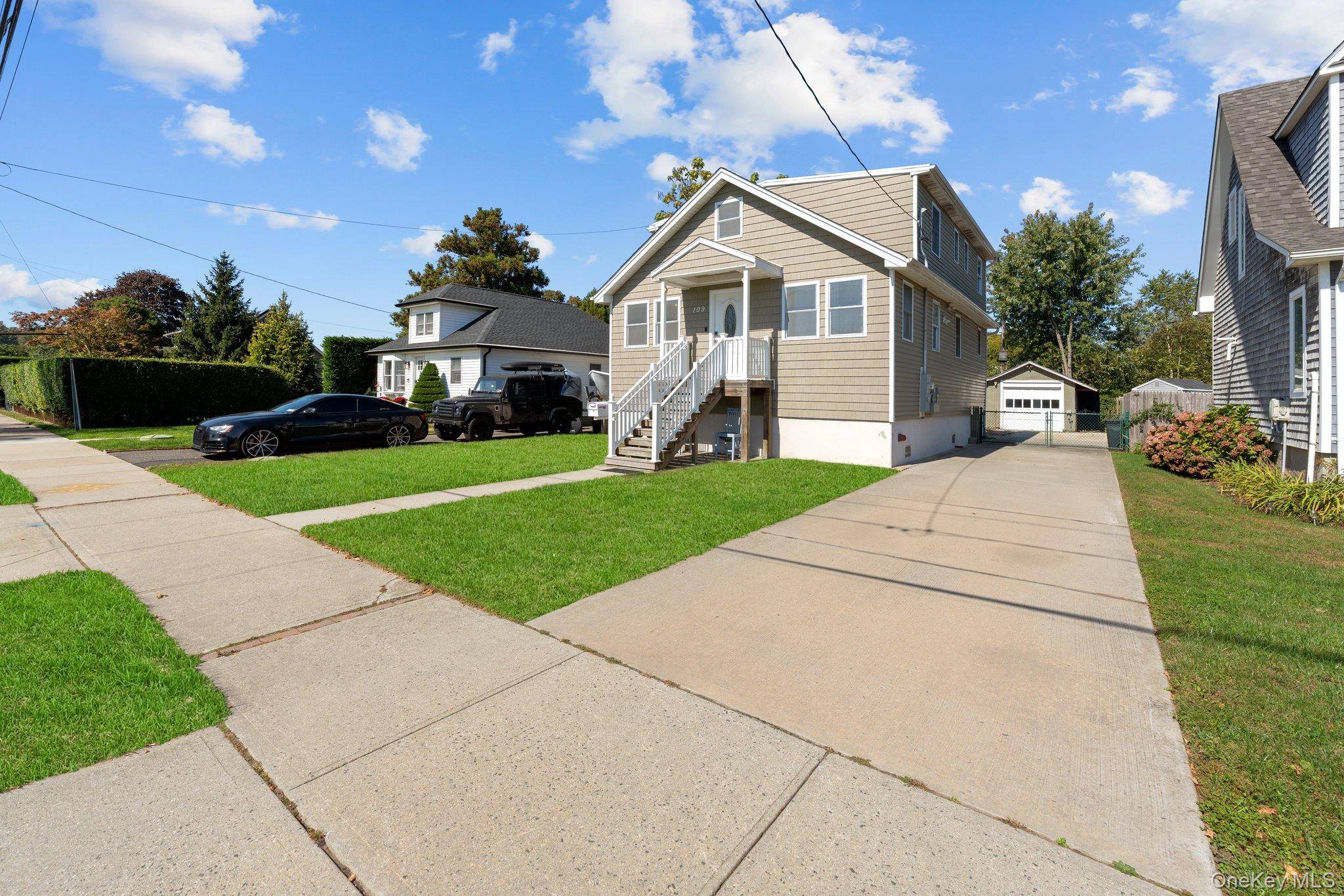 109 Laurel ST, Patchogue, NY 11772