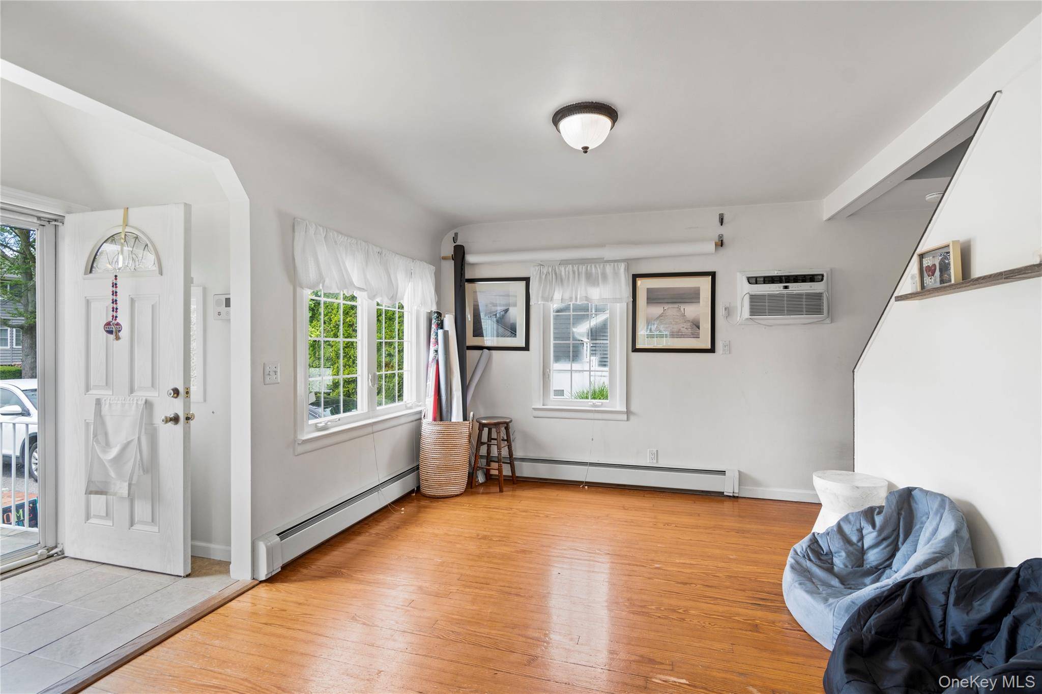 306 Mccall AVE, West Islip, NY 11795