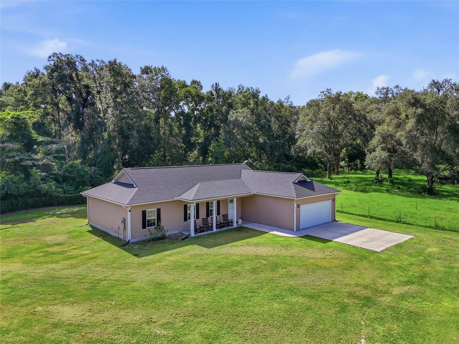 6064 SW COUNTY ROAD 18, Fort White, FL 32038