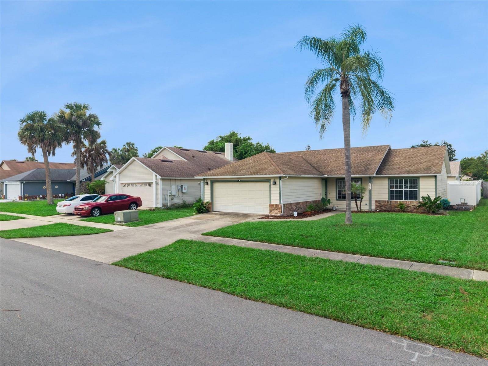 204 S BRISTOL CIR, Sanford, FL 32773