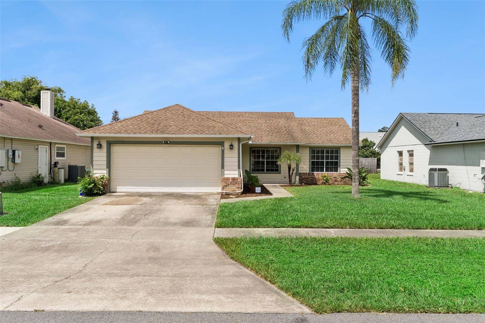 204 S BRISTOL CIR, Sanford, FL 32773