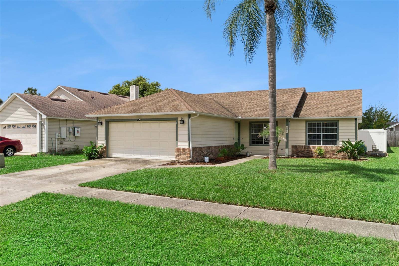 204 S BRISTOL CIR, Sanford, FL 32773