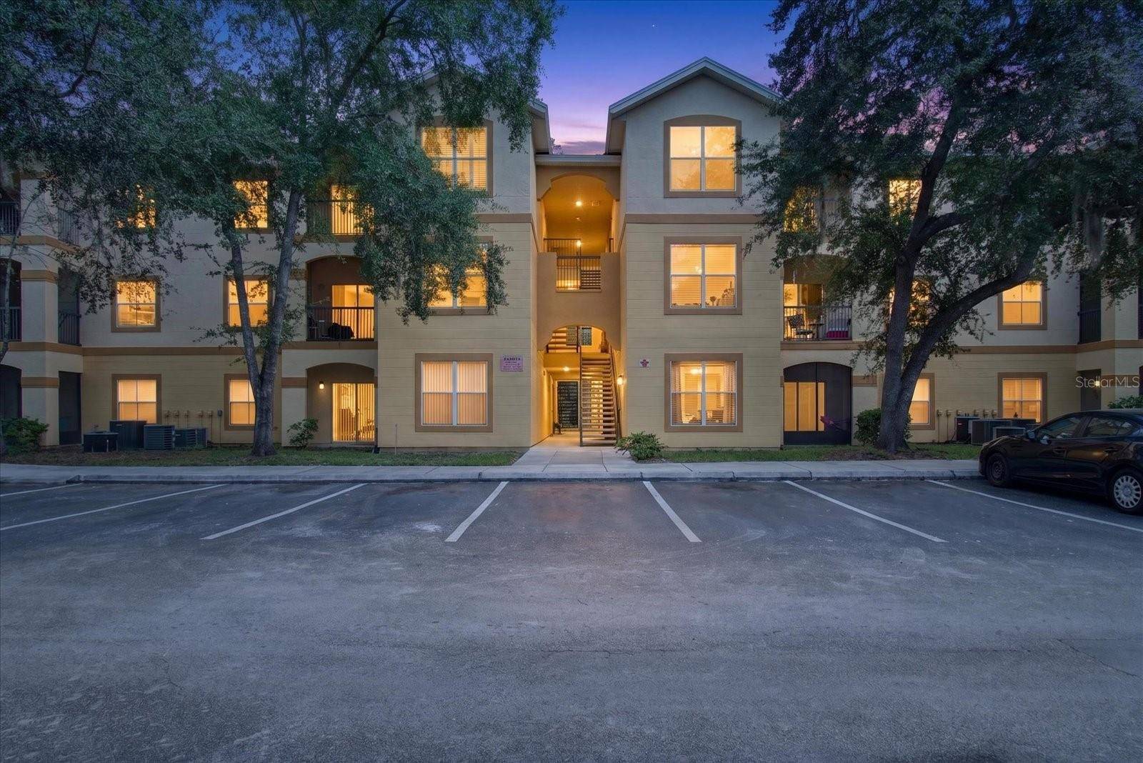 5608 PINNACLE HEIGHTS CIR #305, Tampa, FL 33624