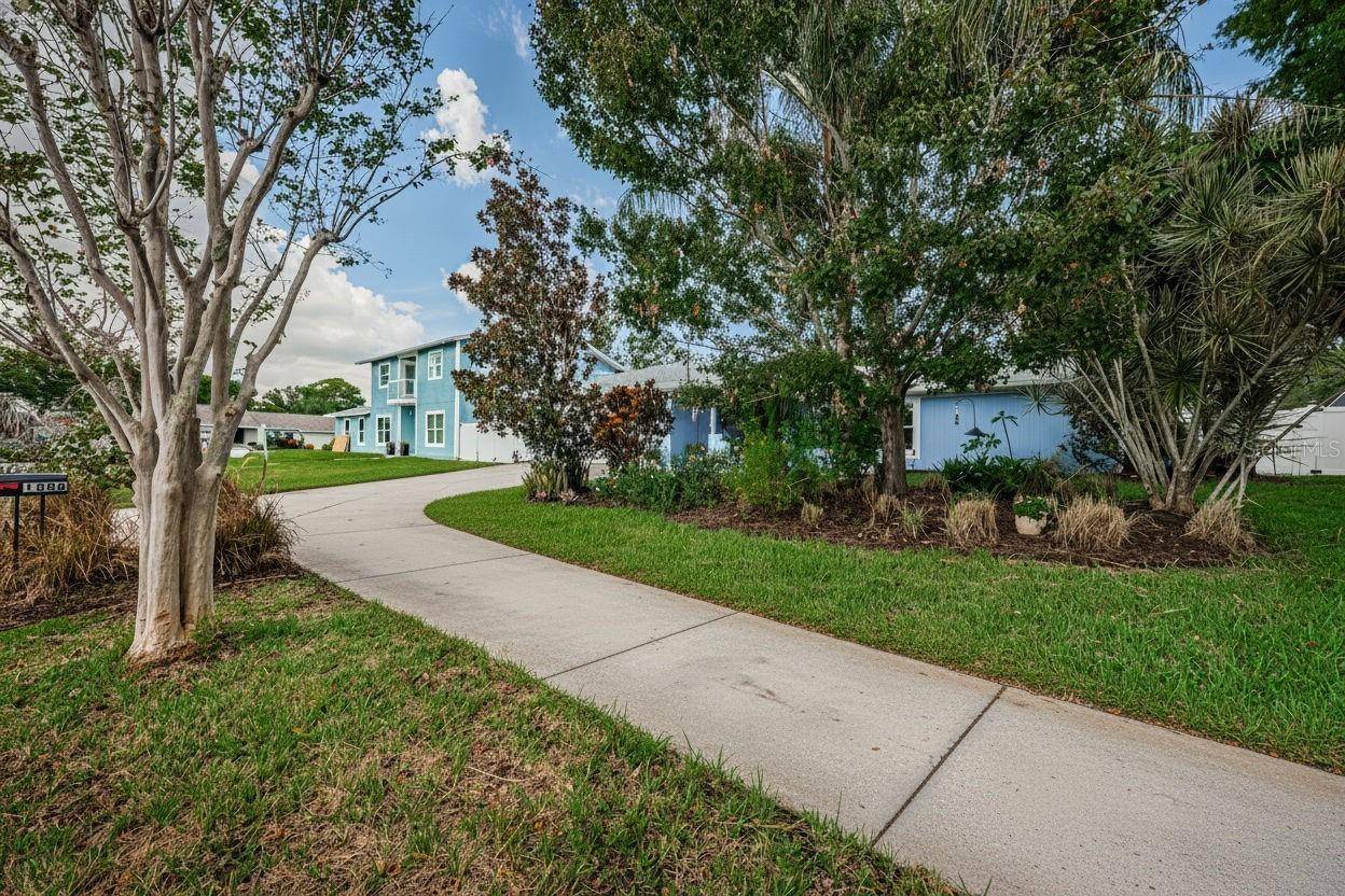 1886 ARGILE DR, Dunedin, FL 34698