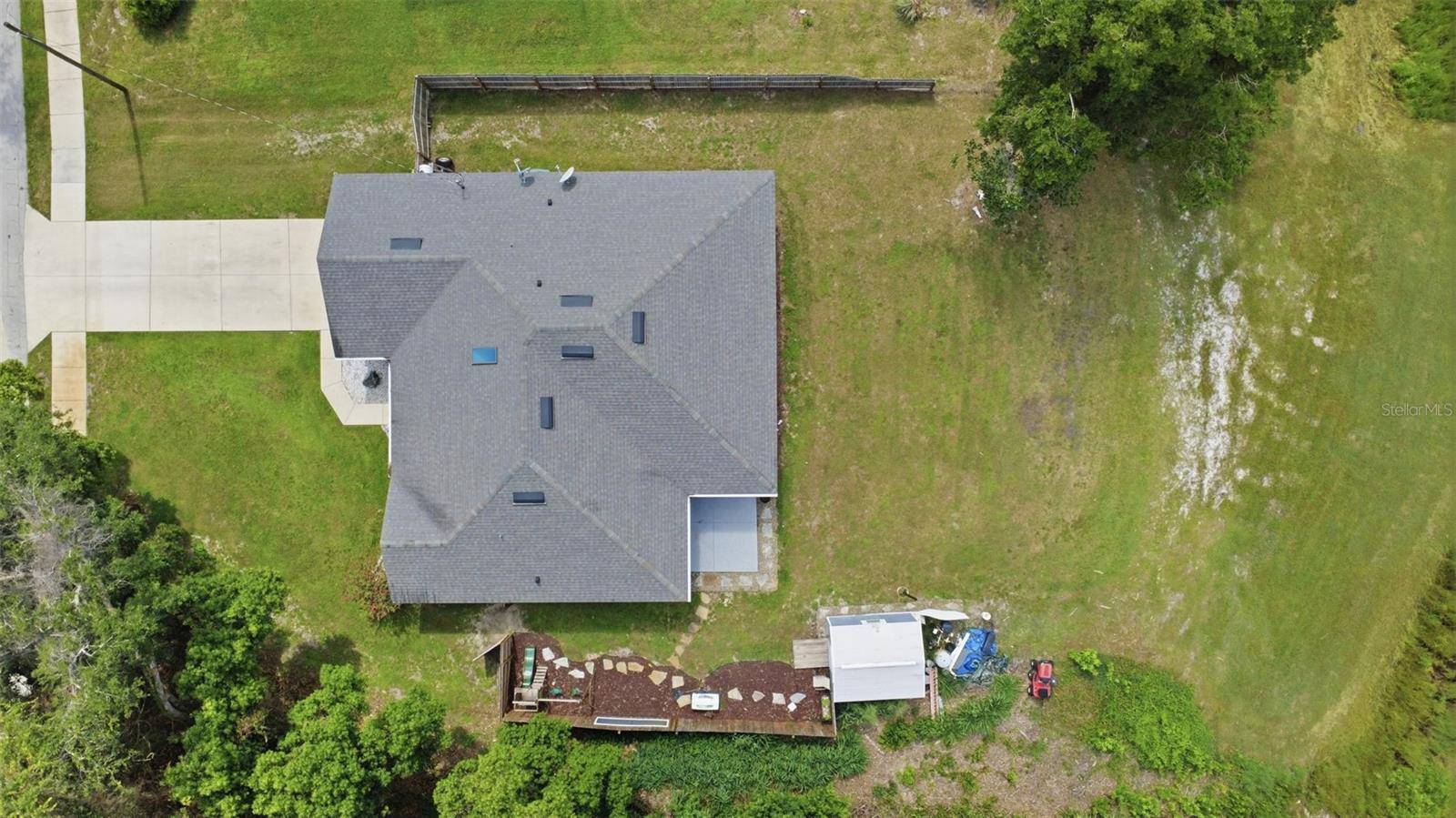 120 FLORIDANA RD, Debary, FL 32713