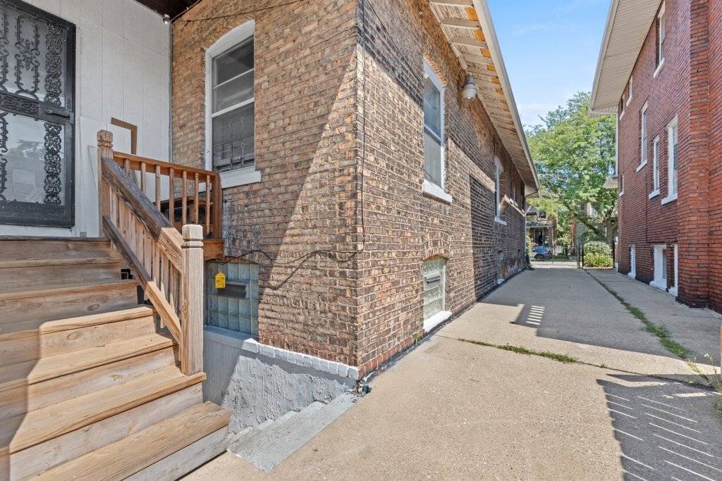 7618 S Sangamon ST, Chicago, IL 60620