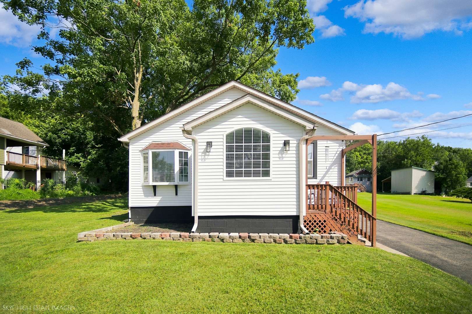 19w640 Bluff RD, Lemont, IL 60439