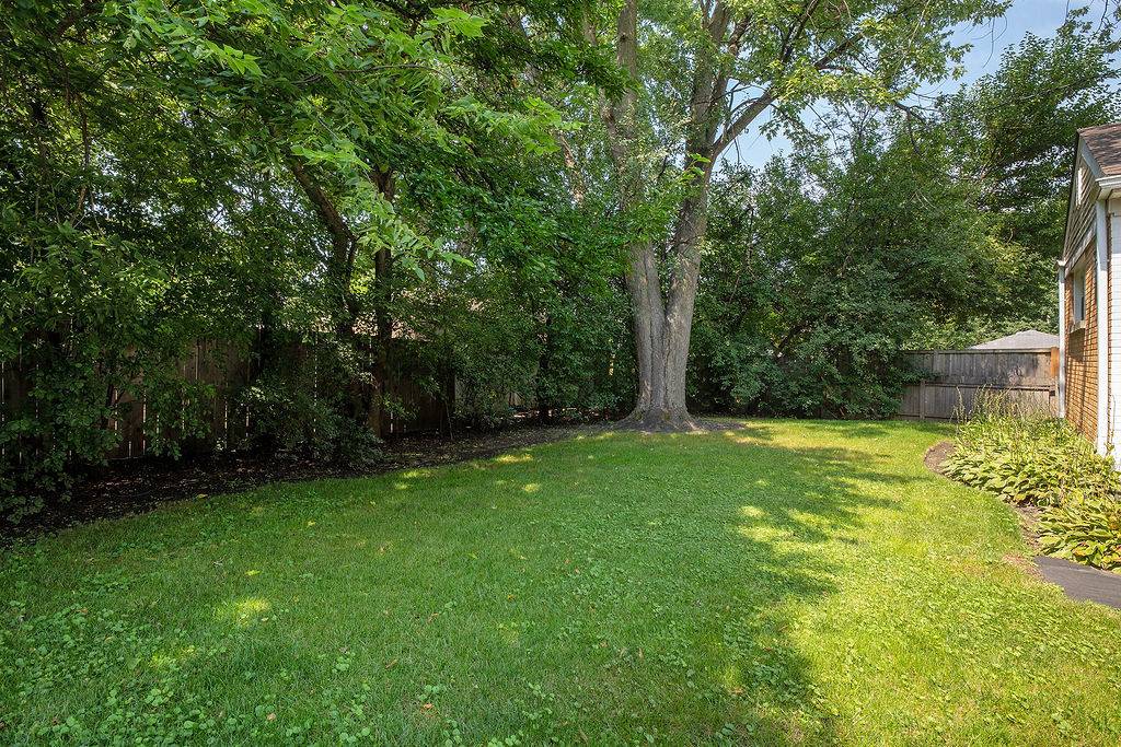 334 Spruce ST, Glenview, IL 60025