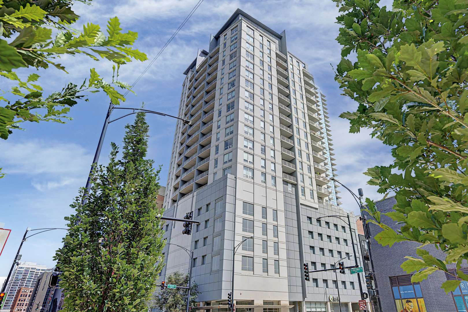 330 W GRAND AVE #1405, Chicago, IL 60654