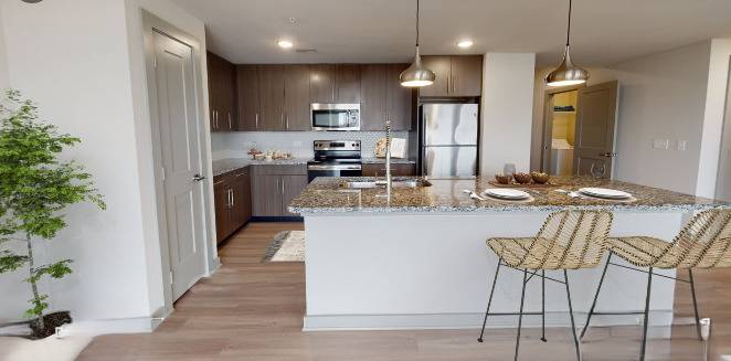 690 E Algonquin RD #2210, Schaumburg, IL 60173