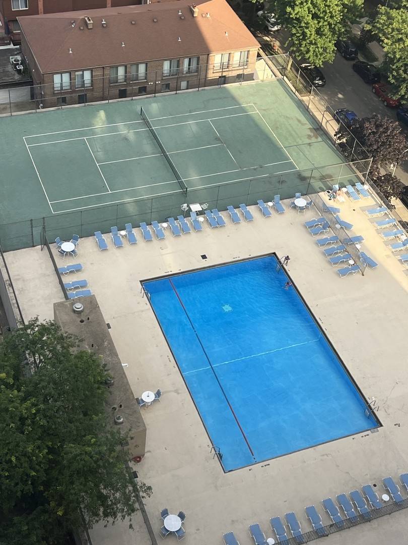 4343 N CLARENDON AVE #2010, Chicago, IL 60613