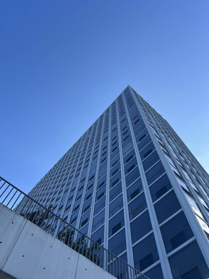 4343 N CLARENDON AVE #2010, Chicago, IL 60613