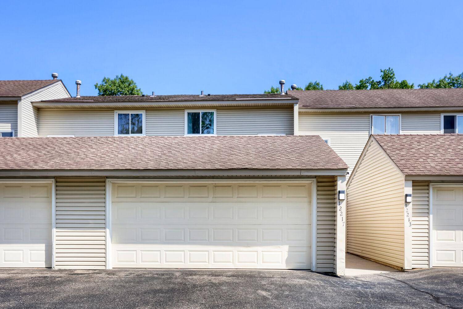 12217 Drake ST NW, Coon Rapids, MN 55448