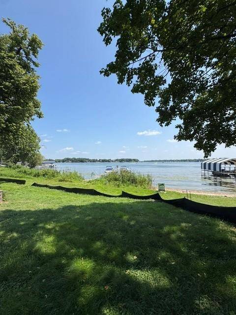 3705 N Shore DR, Wayzata, MN 55391