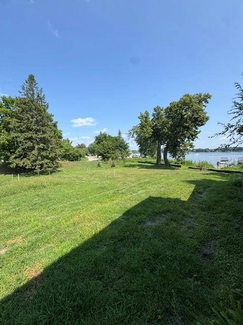 3705 N Shore DR, Wayzata, MN 55391