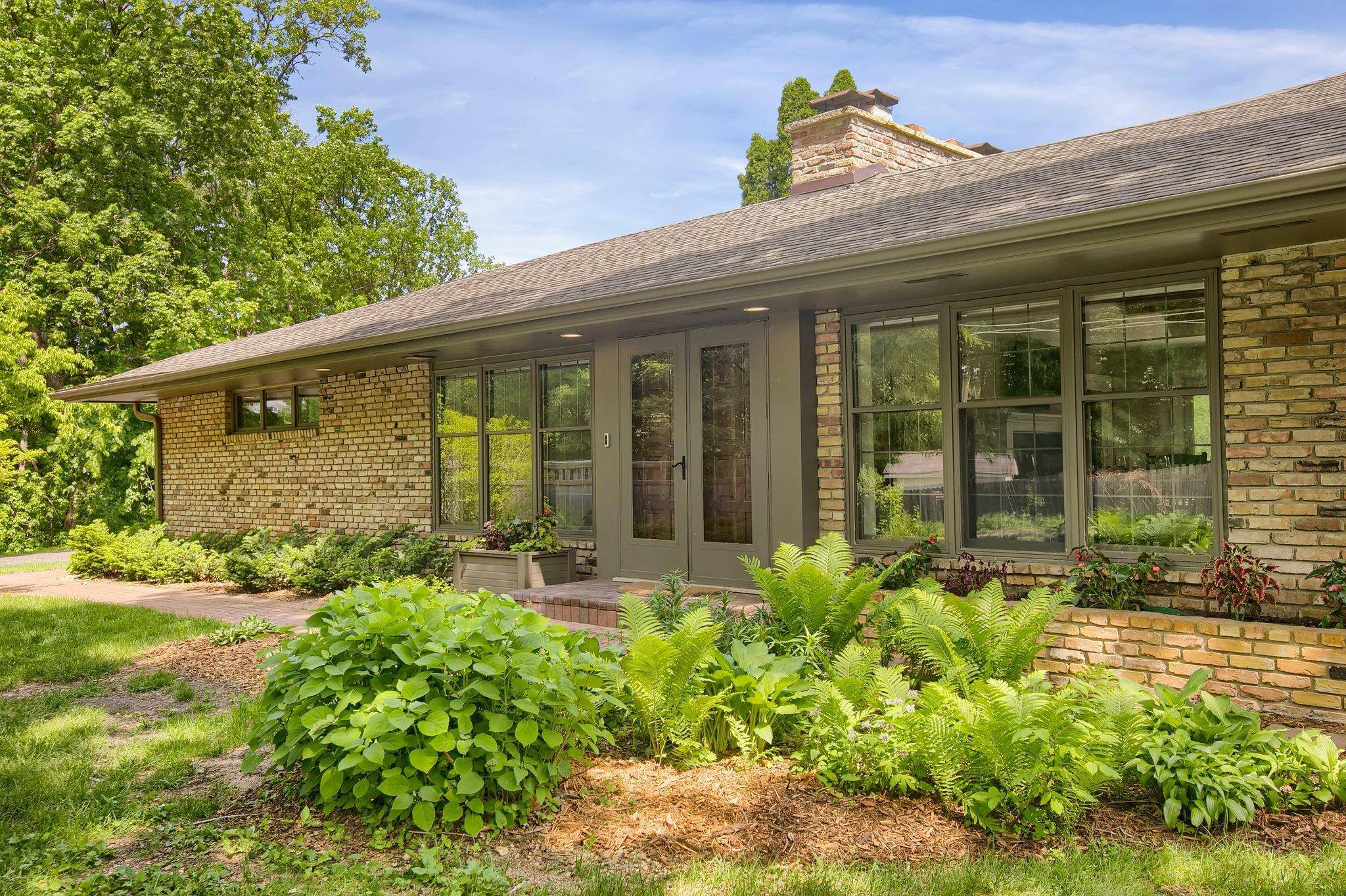 3465 Deephaven AVE, Wayzata, MN 55391