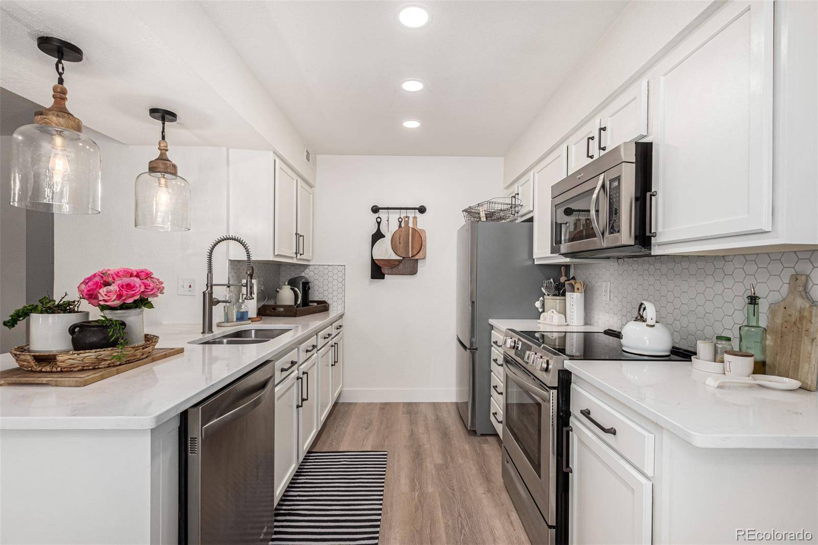 749 Canyon DR, Castle Rock, CO 80104