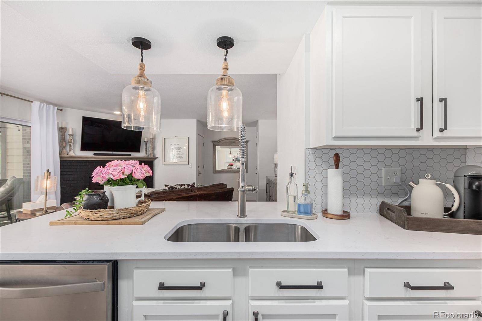 749 Canyon DR, Castle Rock, CO 80104