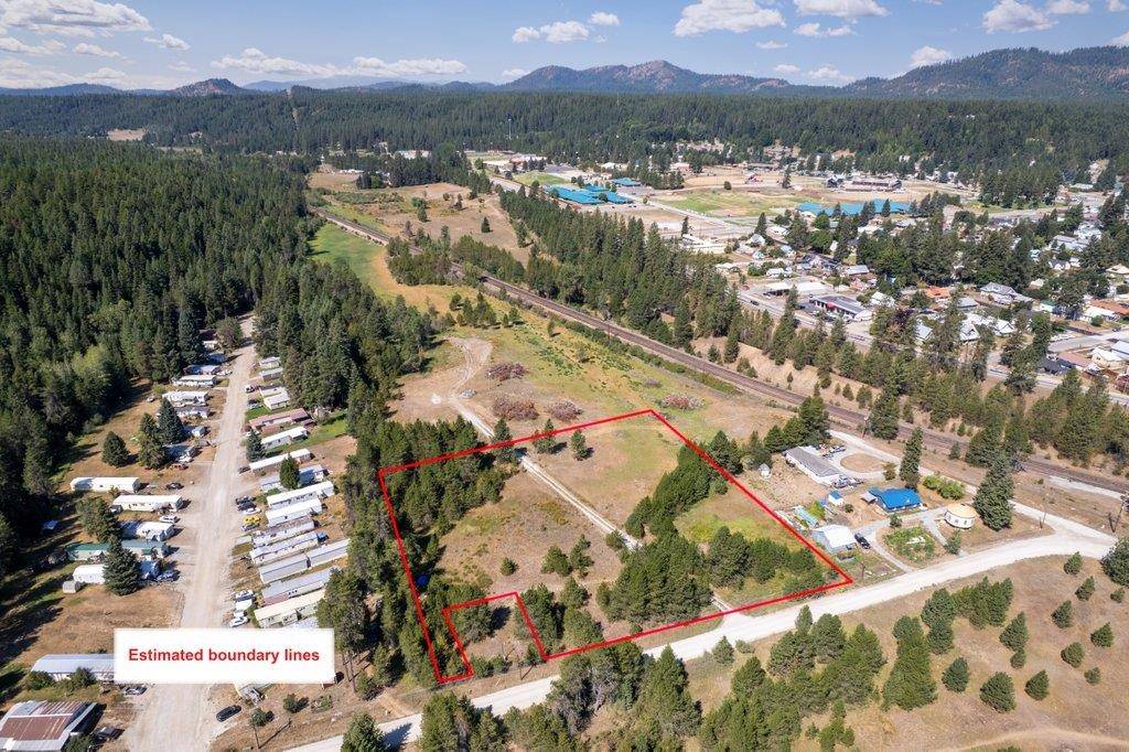 NKN S Warren Ave, Newport, WA 99156