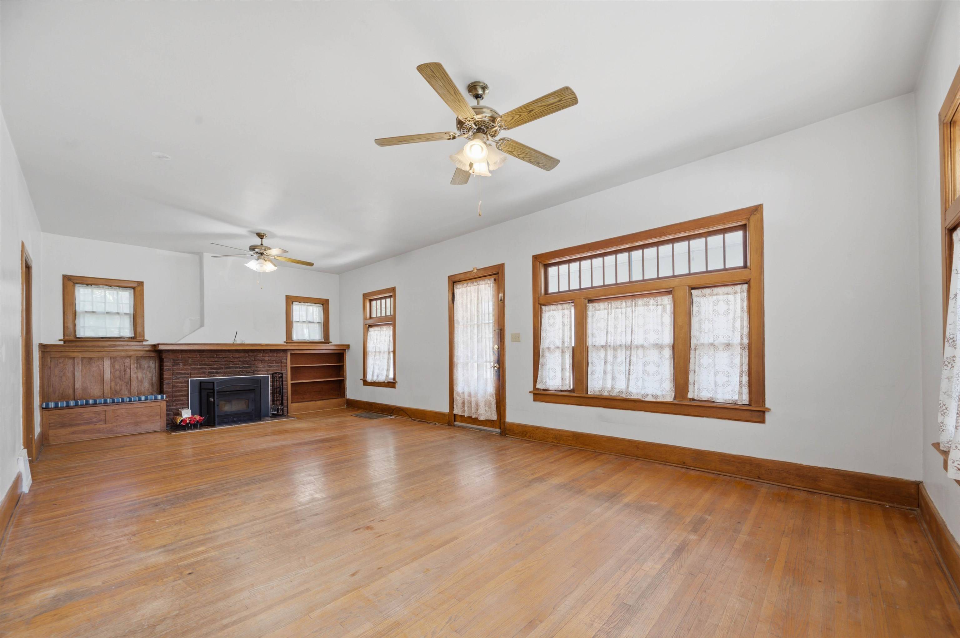 721 S Glenn Ave, Wichita, KS 67213-3803
