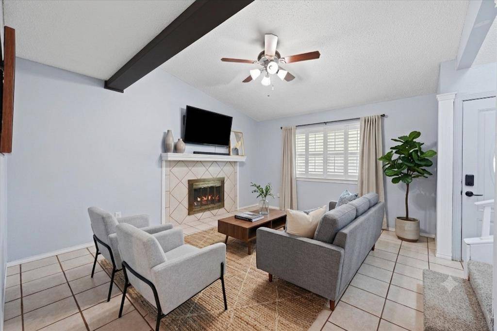 5431 Kings Manor Drive, Lake Dallas, TX 75065