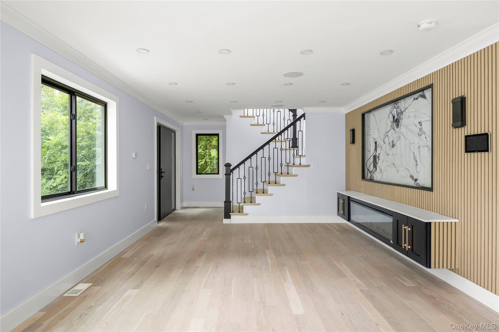 35 Harry Howard AVE, Hudson, NY 12534