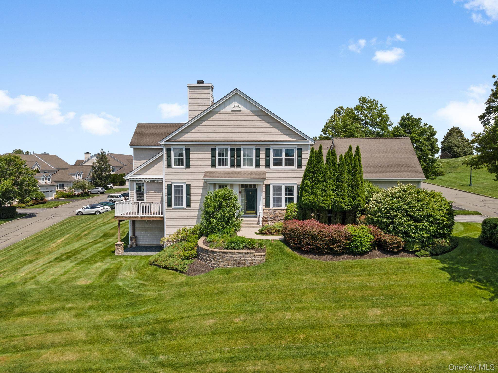 1 Pinehurst CIR, Monroe, NY 10950