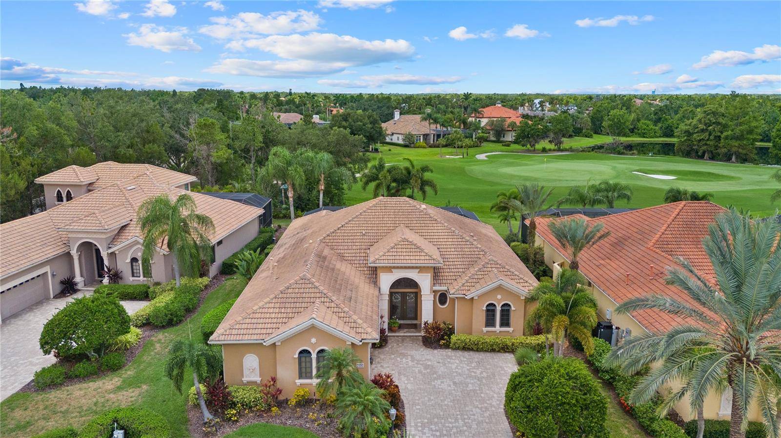7058 VILAMOURA PL, Lakewood Ranch, FL 34202