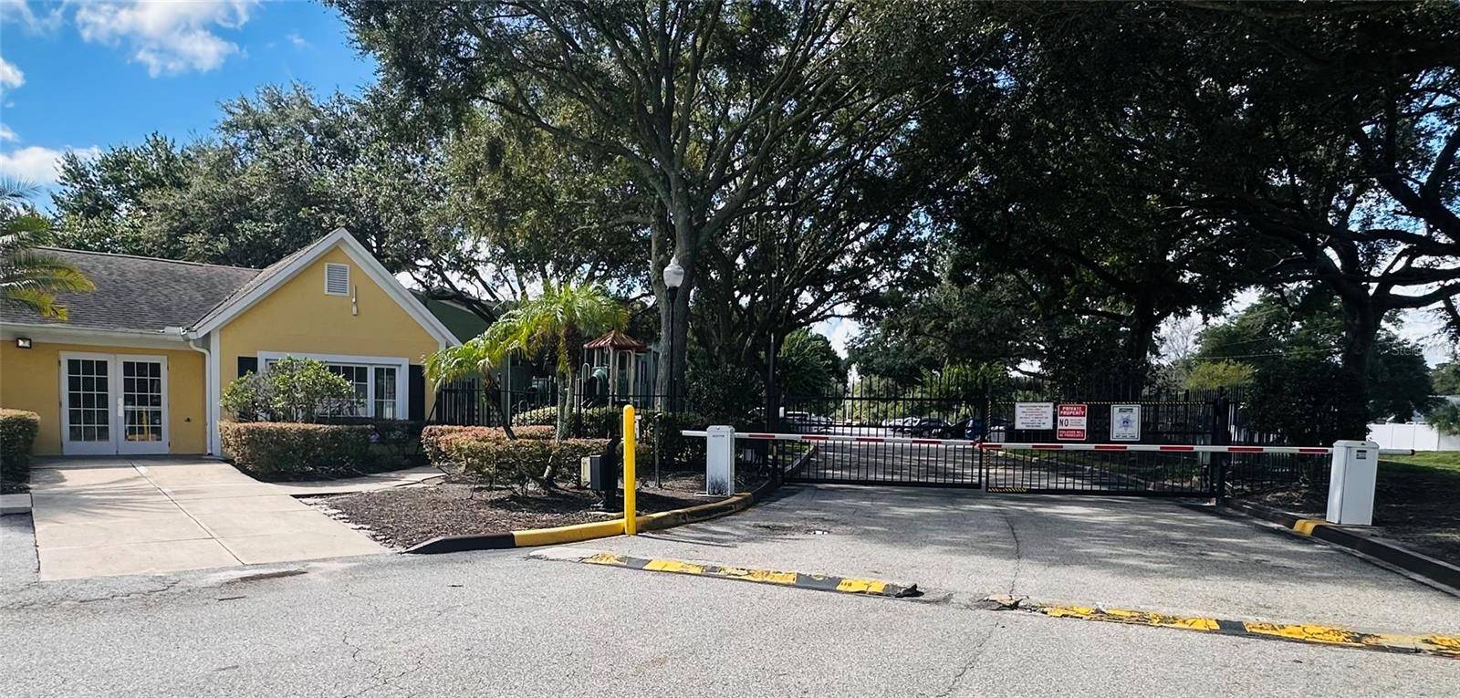 2071 DIXIE BELLE DR #2071S, Orlando, FL 32812
