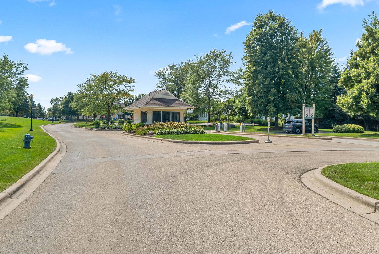 16310 Crescent Lake DR #16310, Crest Hill, IL 60403