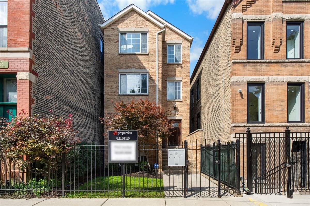 1436 N Bosworth AVE #2, Chicago, IL 60642