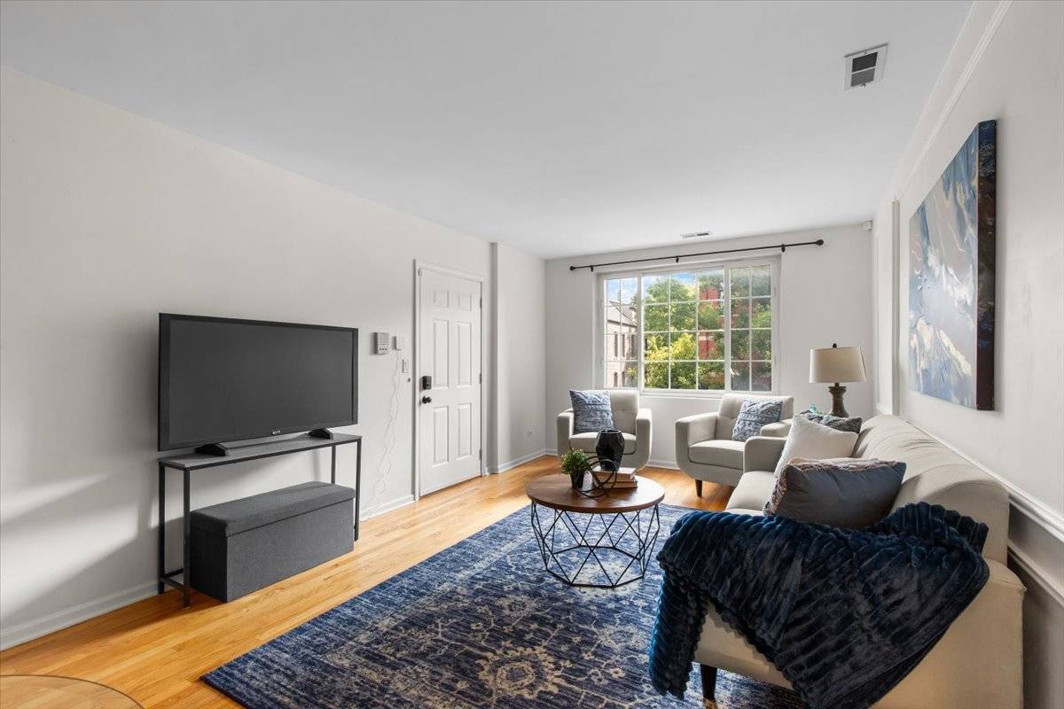 1436 N Bosworth AVE #2, Chicago, IL 60642