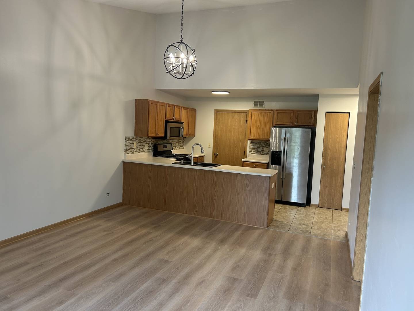 1308 Jenna DR #A, South Elgin, IL 60177