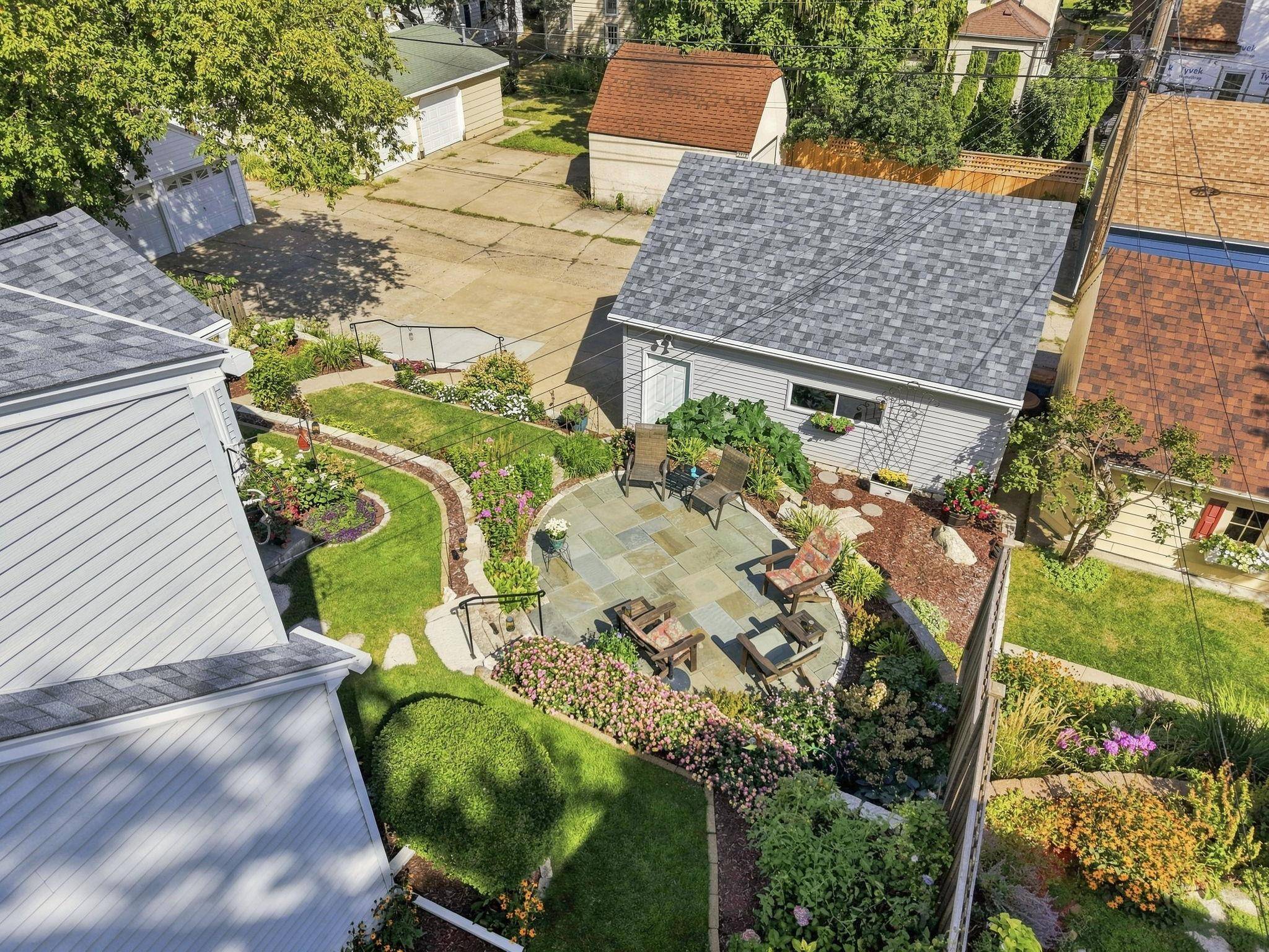 3410 Zenith AVE N, Robbinsdale, MN 55422