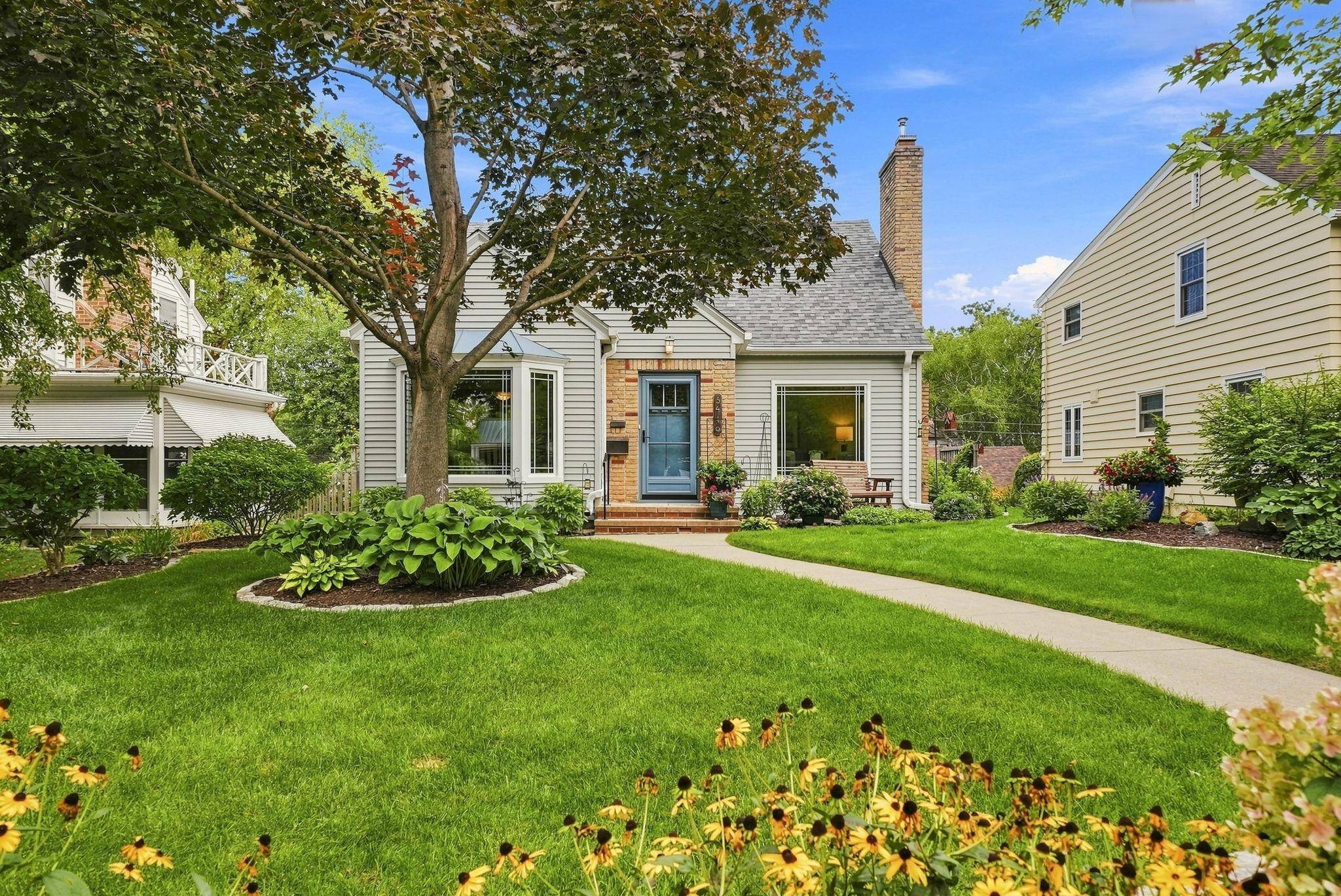 3410 Zenith AVE N, Robbinsdale, MN 55422
