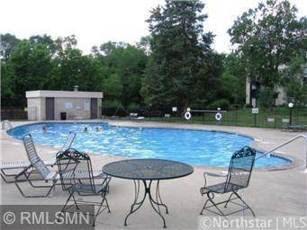 9400 S Old Cedar AVE S #218, Bloomington, MN 55425