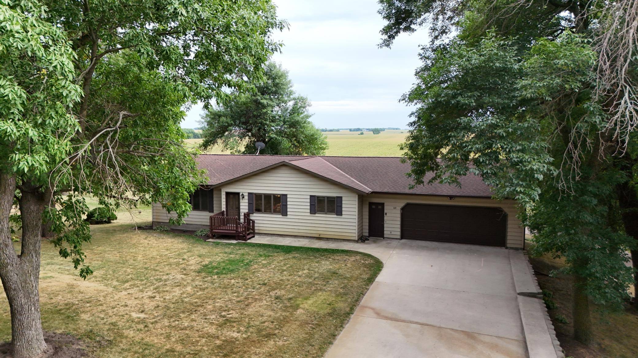 107 Church ST, Spring Hill, MN 56352