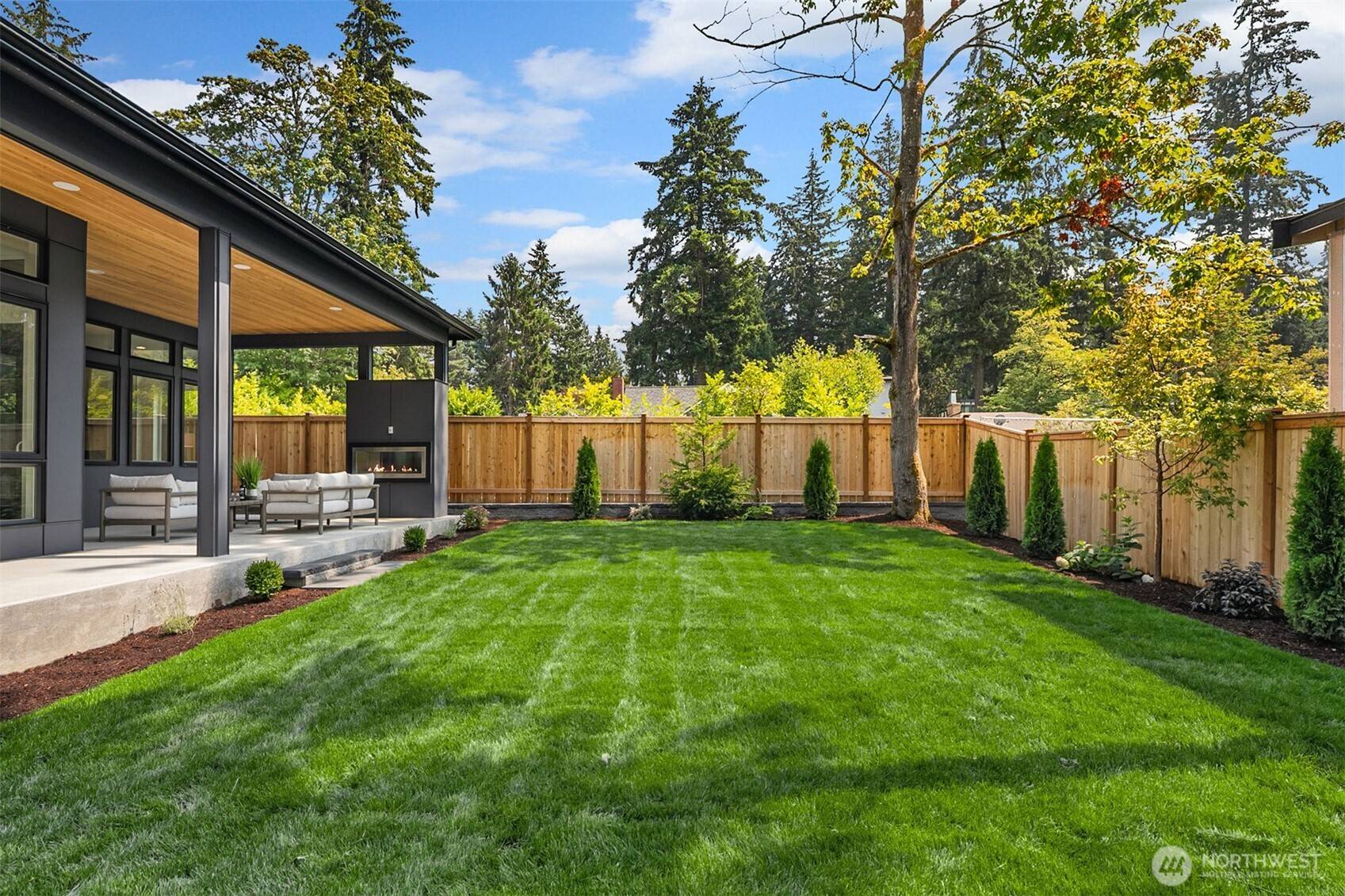 7921 NE 124th ST, Kirkland, WA 98034