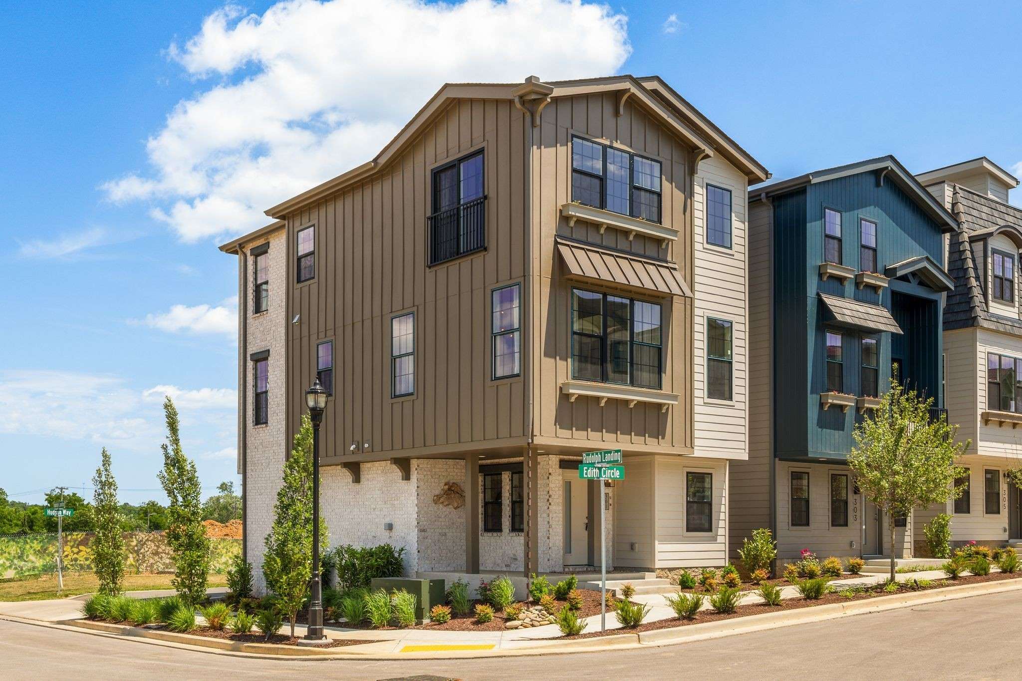 301 Edith Cir, Nashville, TN 37208