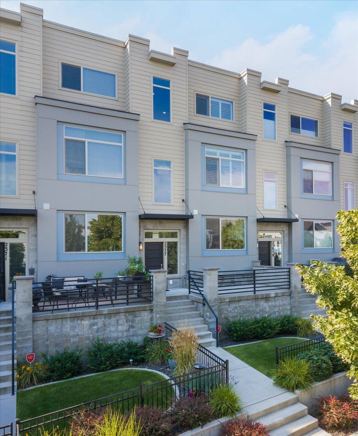 2377 W Summit Pkwy, Spokane, WA 99201
