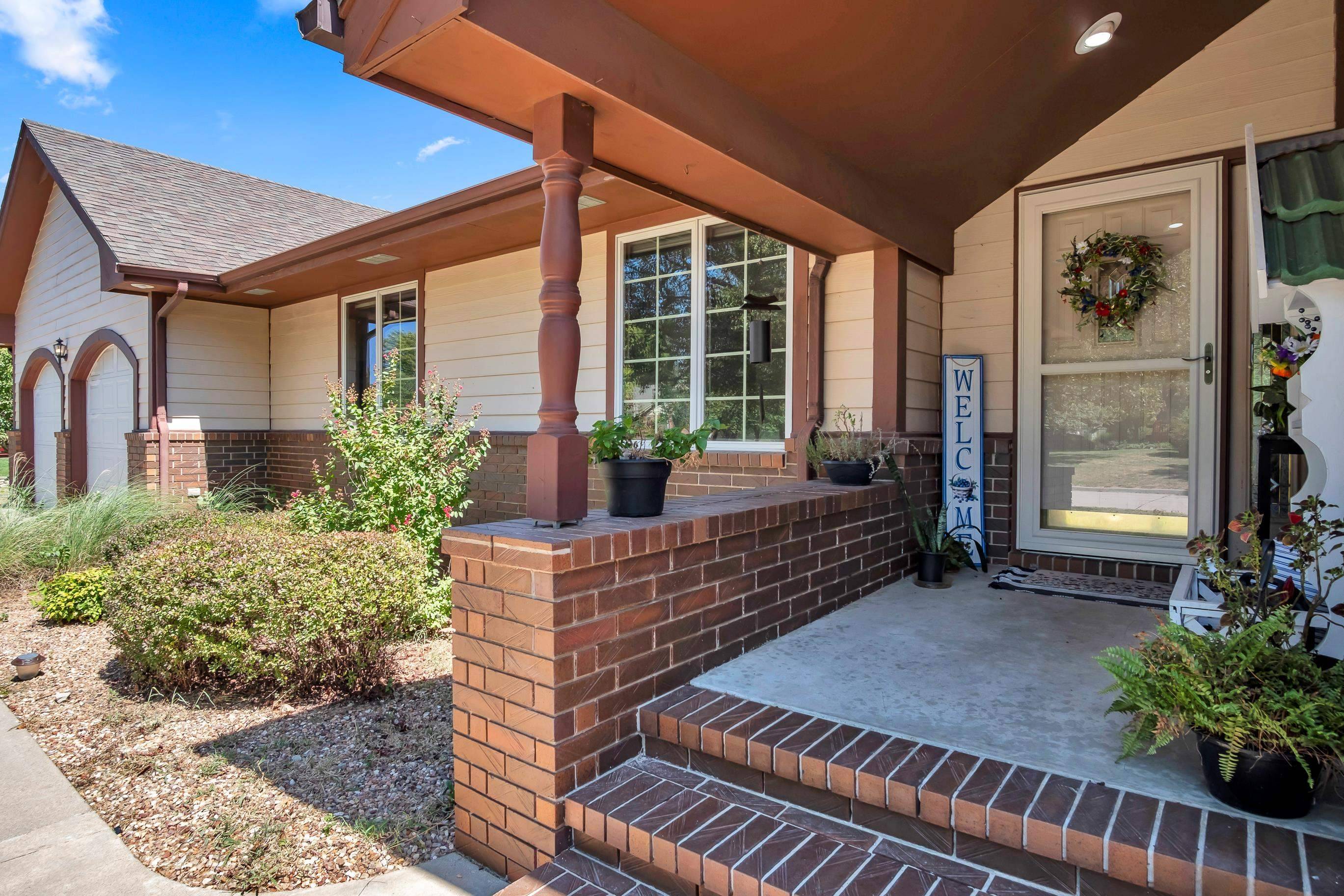 3100 Witmarsum Dr, North Newton, KS 67117