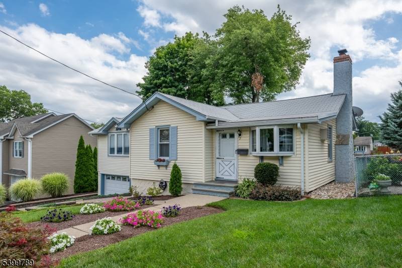 7 OSWEGO AVE, Parsippany-troy Hills Twp., NJ 07034