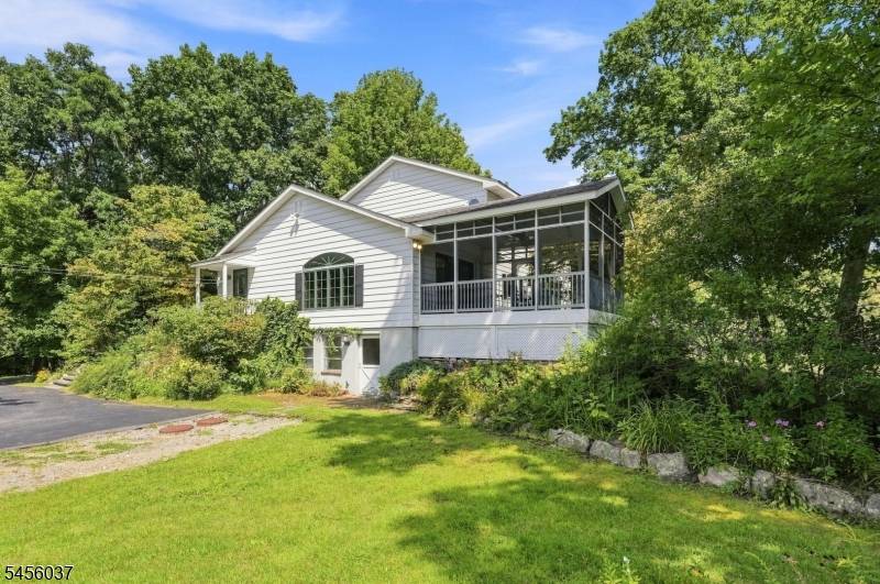 131 Deckertown Tpke, Montague Twp., NJ 07827