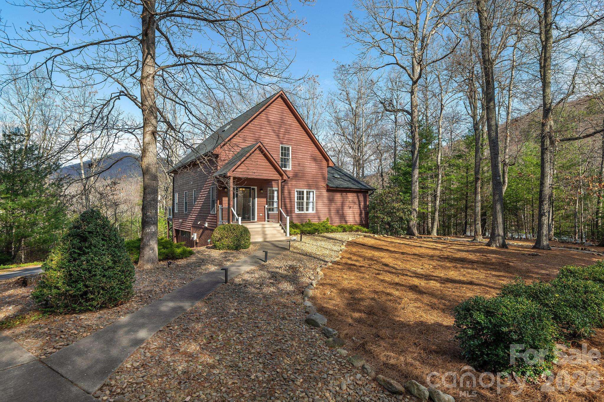 125 Buffalo TRL, Asheville, NC 28805