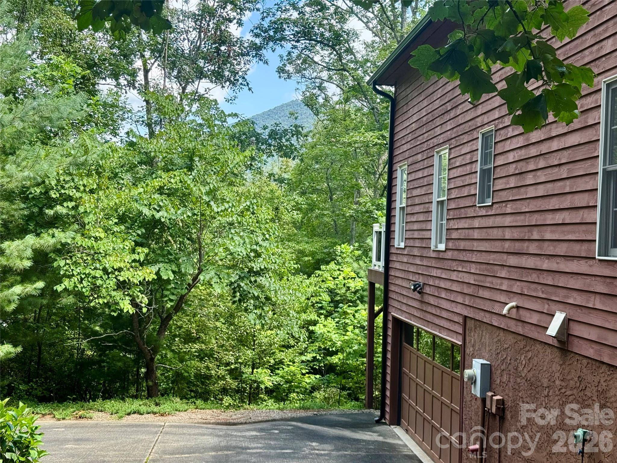 125 Buffalo TRL, Asheville, NC 28805